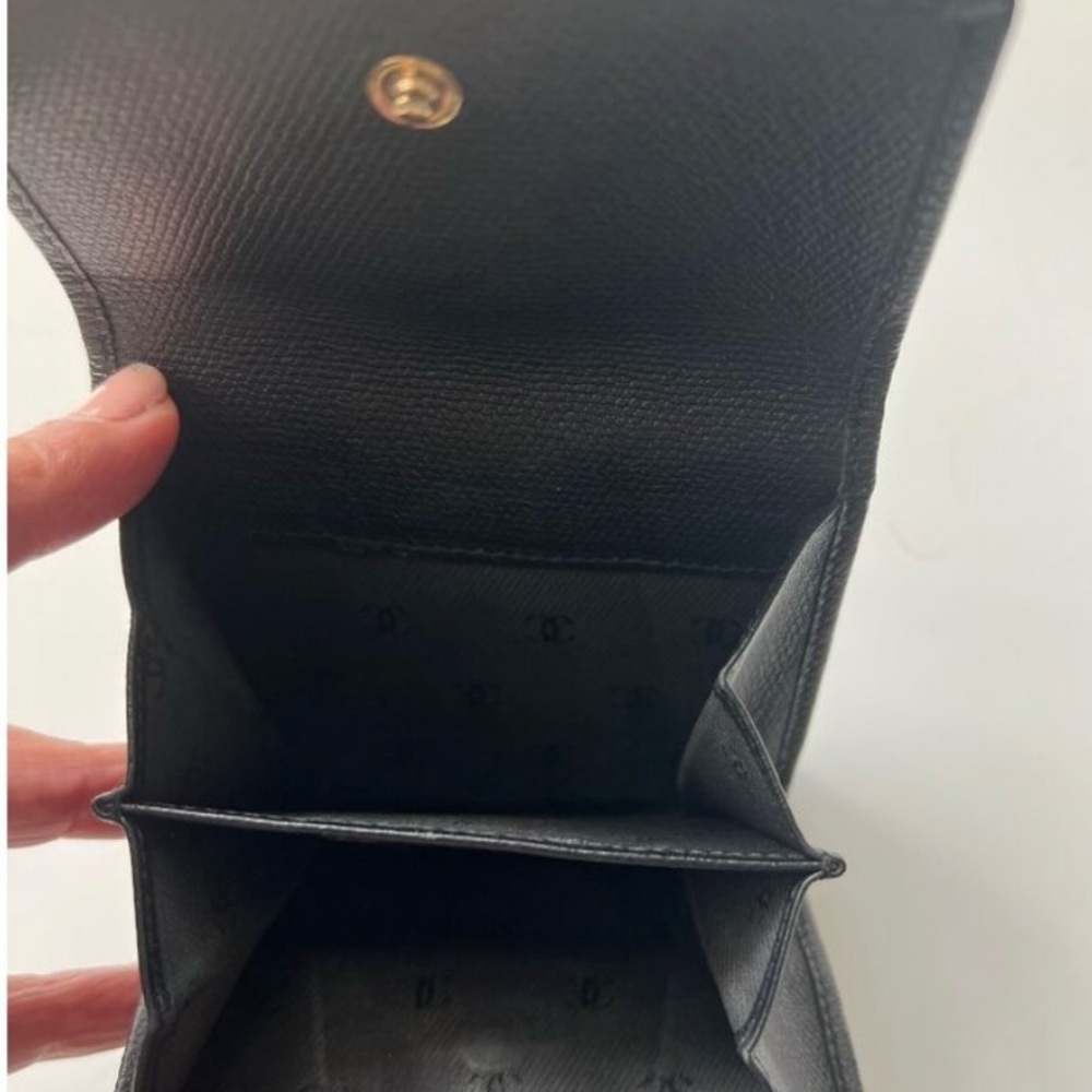 Authentic Black Chanel wallet in excellent condition! - Picture 5 of 14